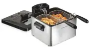 Hamilton Beach Deep Fryer with 2 Frying Baskets 19 Cups / 4.5 Liters Oil Capa...