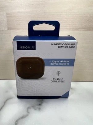 Insignia- Magnetic Leather Case for Apple AirPods (3rd Generation) - Brown