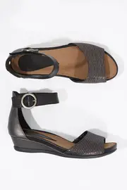 Hera Leather Low Wedge--EAR-HERA