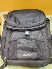 RIDGID Tool Backpack 15 in. insulated + Shoulder Strap Black