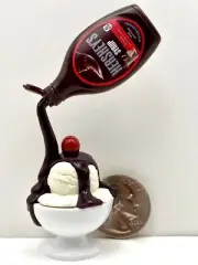 Frozen Moments Hershey’s Syrup Ice Cream Sundae Zuru Mini Brands Series 4