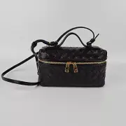 BOTTEGA VENETA Bang Bang $2600 Fondant Intrecciato Leather Vanity Case New