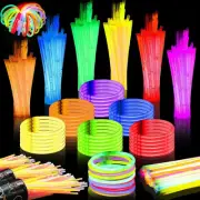 200 Pack Glow Sticks Bulk,Glow Sticks Party Pack Neon Glow Stick Necklaces with