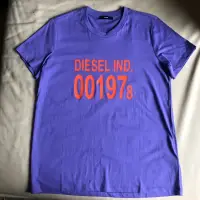 在飛比找蝦皮購物優惠-保證全新正品 Diesel 紫色 短袖T恤 短T size 