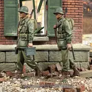 W.Britain 25272 "Slogging Along" Two U.S. Infantrymen Marching (Britains)