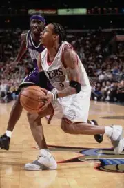 Philadelphia 76ers Allen Iverson vs Milwaukee Bucks Tim Thomas Phi- Old Photo 1