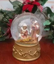 Nativity Snow Globe 5 inch Gold Base Holy Family Inside Nativity Scene