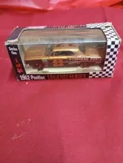 Fireball Roberts #22 Stephens 1962 Pontiac Legend Series