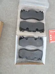 NEW Aston Martin Rapide Vantage V8 Factory BREMBO Front Brake Pad Kit Set Pads