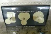 New In Box 3 Piece Williams & Sonoma Thumbprint Cookie Stamp Set