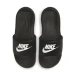 *米菲美國*NIKE VICTORI ONE SLIDE 拖鞋 黑底白字【CN9675-002】【CN9677-005】