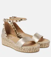 [Valentino Garavani] Valentino Garavani Rockstud metallic leather espadrille sandals AU 10 metallic