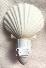 Hawaiian Tropical Night Light Home Bath Island Decor Hawaii White Clam Shell New