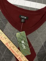 APT 9 Mens Merino Wool Blend Sweater Size XXL Burgundy / Gray Argyle V-Neck NWT