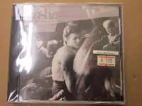 在飛比找Yahoo!奇摩拍賣優惠-啊哈樂隊 a-ha – Hunting High And L