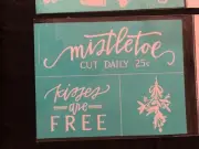 Chalk Couture Transfer - B2142193 - Mistletoe and Kisses