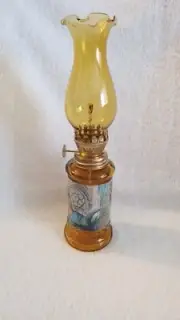 Vintage 1976 Chap Stick Co The Last Supper Light of Faith Kerosene Lamp Amber