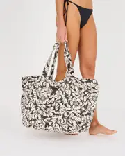 [Billabong] Billabong Women's Hi Times Coast Beach Bag in Black Sands One Size Black Sands