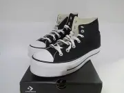Converse Women's Chuck Taylor All Star Lift Platform Canvas Shoe Size 9.5 NEW
