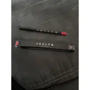 Jaclyn Cosmetics Poutspoken Lipliner in Color In Control