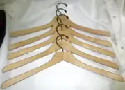 EXTRA QUALITY NEW - JOHN VARVATOS USA - LOGO WOOD CLOTHES HOOKS HANGERS Lot of 5
