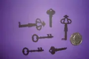 30 HALLOWEEN BLACK SKELETON KEYS DIE CUTS PUNCHES CONFETTI