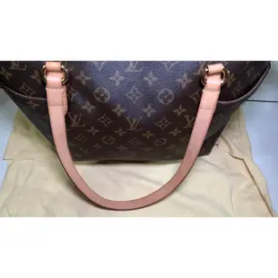 「二手」LV LOUIS VUITTON (LV路易威登)  M56689 經典款 絕版品 經典字紋肩背Totally