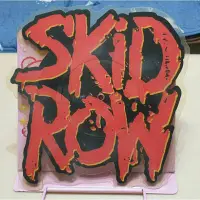 在飛比找蝦皮購物優惠-Skid Row史奇洛樂團 18 & Life造型單曲黑膠唱