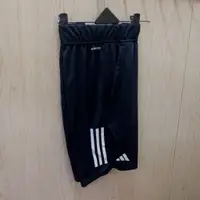 在飛比找蝦皮購物優惠-有間店🔹ADIDAS 男生 透氣 排汗 三線 基本款 短褲 