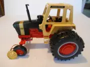 Ertl 1:16 Case Agri King 1170 Golden Demonstrator, 1996 Toy Farmer Show Tractor