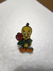 Vintage Tweety Pin, Rose for Valentine © Warner Bros Sedsma NEW 90's (Sylvester)