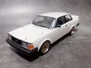 Autoart Volvo 240 Turbo Plain Body Version 1/18 White C/O Mini