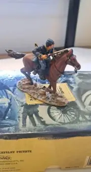 BRITAIN Collectibles #17373: Union Cavalry Private