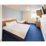 Redwings Lodge Wolverhampton Central