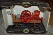 1991 ERTL - JOHN DEERE WATERLOO BOY 2 H.P. ENGINE 1/8 SCALE - NEW