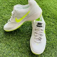 在飛比找樂天市場購物網優惠-Nike Court Lite 白底螢光swoosh 多功能