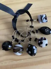 6 Fun BLACK AND WHITE SHAPES Wine Glass Charm Rings Set Of 6.