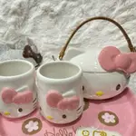 日本進口HELLO KITTY昭和時期橢圓形的粉紅色的夢幻茶壺再加兩個杯不拆賣