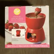 Wilton Fondue Set Ceramic 2 Pc Pot 4 Forks 6pc ~Never Opened~ **Factory Sealed**