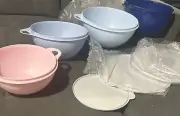 NEW Tupperware Thatsa Bowl Set of 4 Vibrant Colors White Lid 12, 19, 32 42 Cup