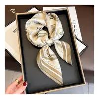 在飛比找momo購物網優惠-【Jun Jun】蠶絲方巾 絲巾 領巾 65x65cm(木馬