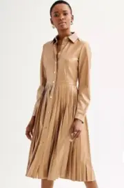 Elie Tahari Runway Faux Leather Pleaded Taupe Dress. NWT Stunning Snap Front