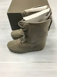 在飛比找Yahoo!奇摩拍賣優惠-【HOMIEZ】Adidas AQ4836 YEEZY 95