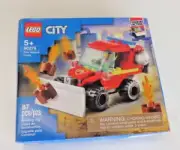 LEGO City Set #60279 ~ Fire Hazard Truck ~ NIP 87 pcs Turning Action