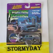 Johnny Lightning FRIGHTNING LIGHTNINGS HAULIN HEARST blue in color 1/15000