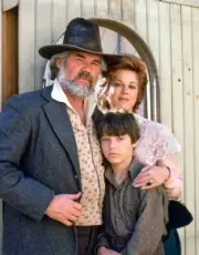 Kenny Rogers, Lee Purcell, Ronnie Scribner on The Gambler 1980 TV OLD PHOTO