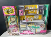 MGA’s Mini Verse Make It Mini Kitchen New In Box! Working UV Light!