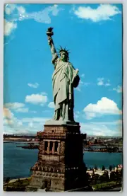c1960s Statue of Liberty Island New York Vintage Postcard