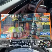 HEXBUG JUNKBOTS Rev's Hideout Kids Science Educational Robot Toys 125+ Pieces