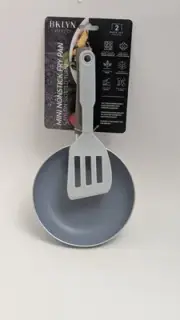 BKLYN Steelco Mini 5.5" Non-stick Fry Pan W/Spatula Set Dusty Blue 41033-N